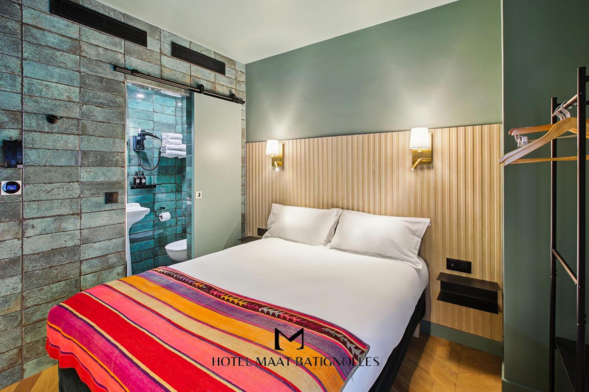 Hotel Maat Batignolles Parigi Esterno foto